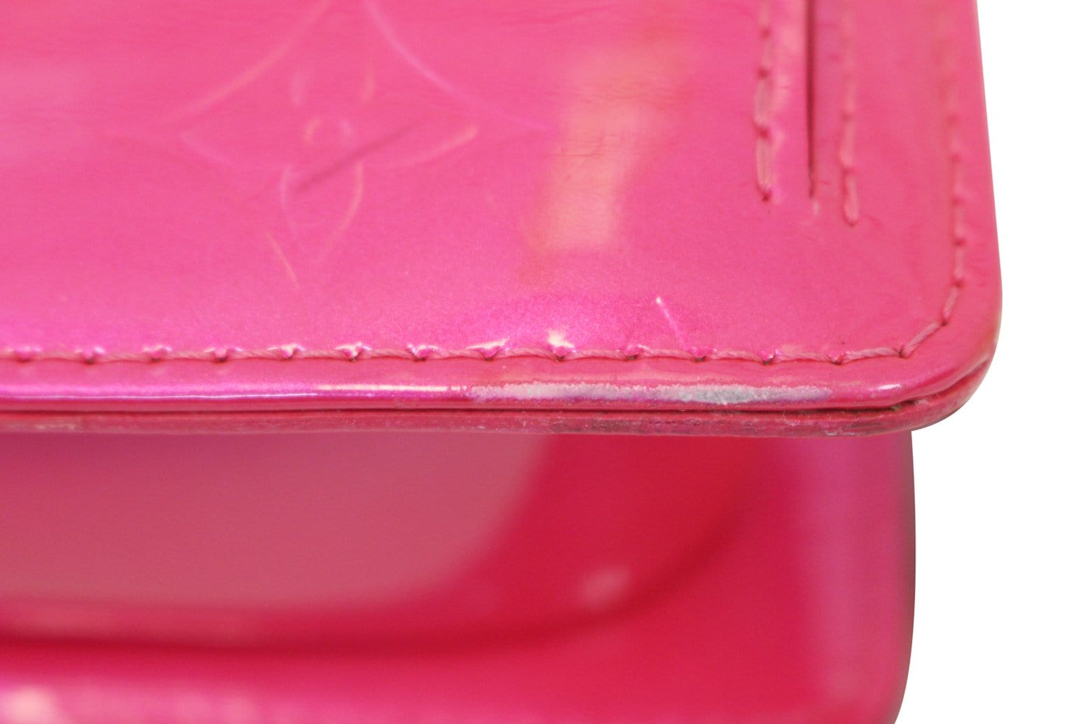 LOUIS VUITTON Vernis Mott Accessory Pouch Marshmallow Pink M91312