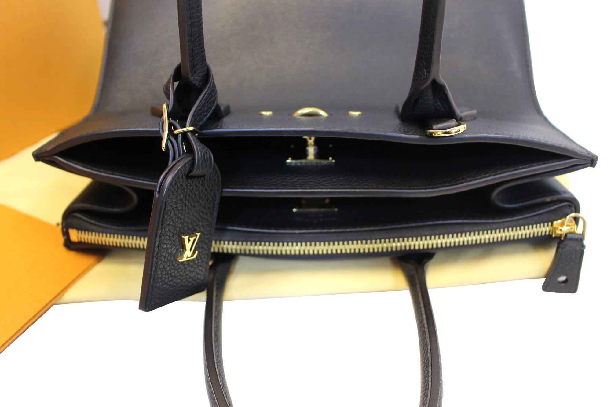 Louis Vuitton City Steamer Shoulder bag 393773