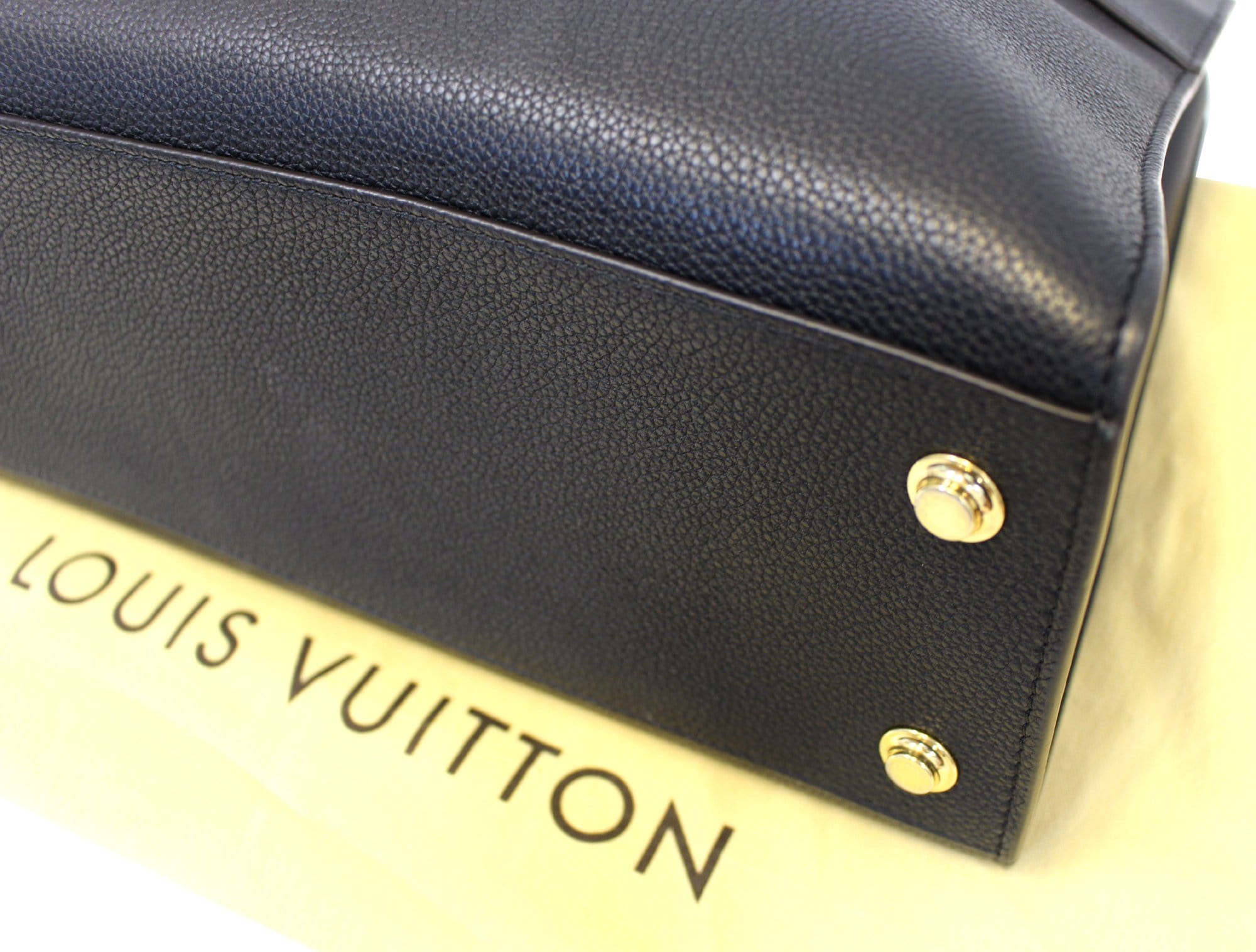 LOUIS VUITTON City Steamer Size GM Noir M53031 Leather– GALLERY