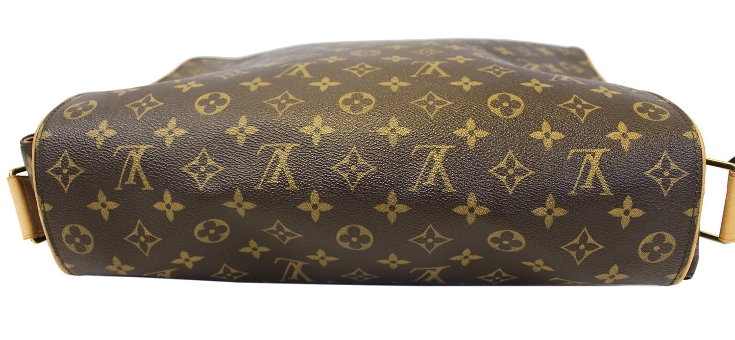 Pin by Omar L on See me backpacks  Bags, Luxury bags, Louis vuitton  messenger bag