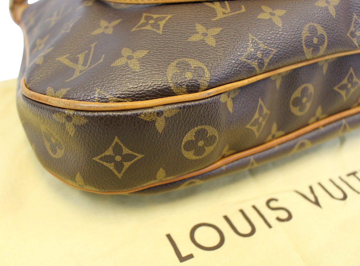 Louis Vuitton 2008 pre-owned Odeon MM Monogram Bag - Farfetch