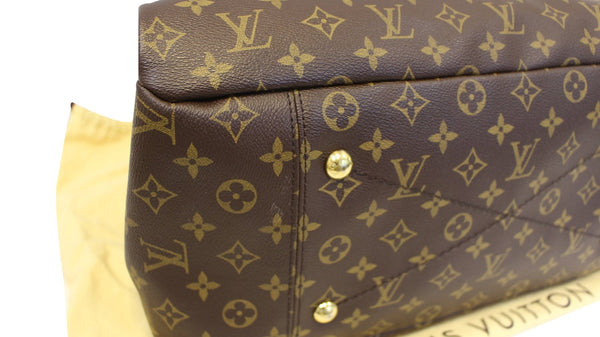 LOUIS VUITTON Artsy MM Monogram Canvas Tote Handbag