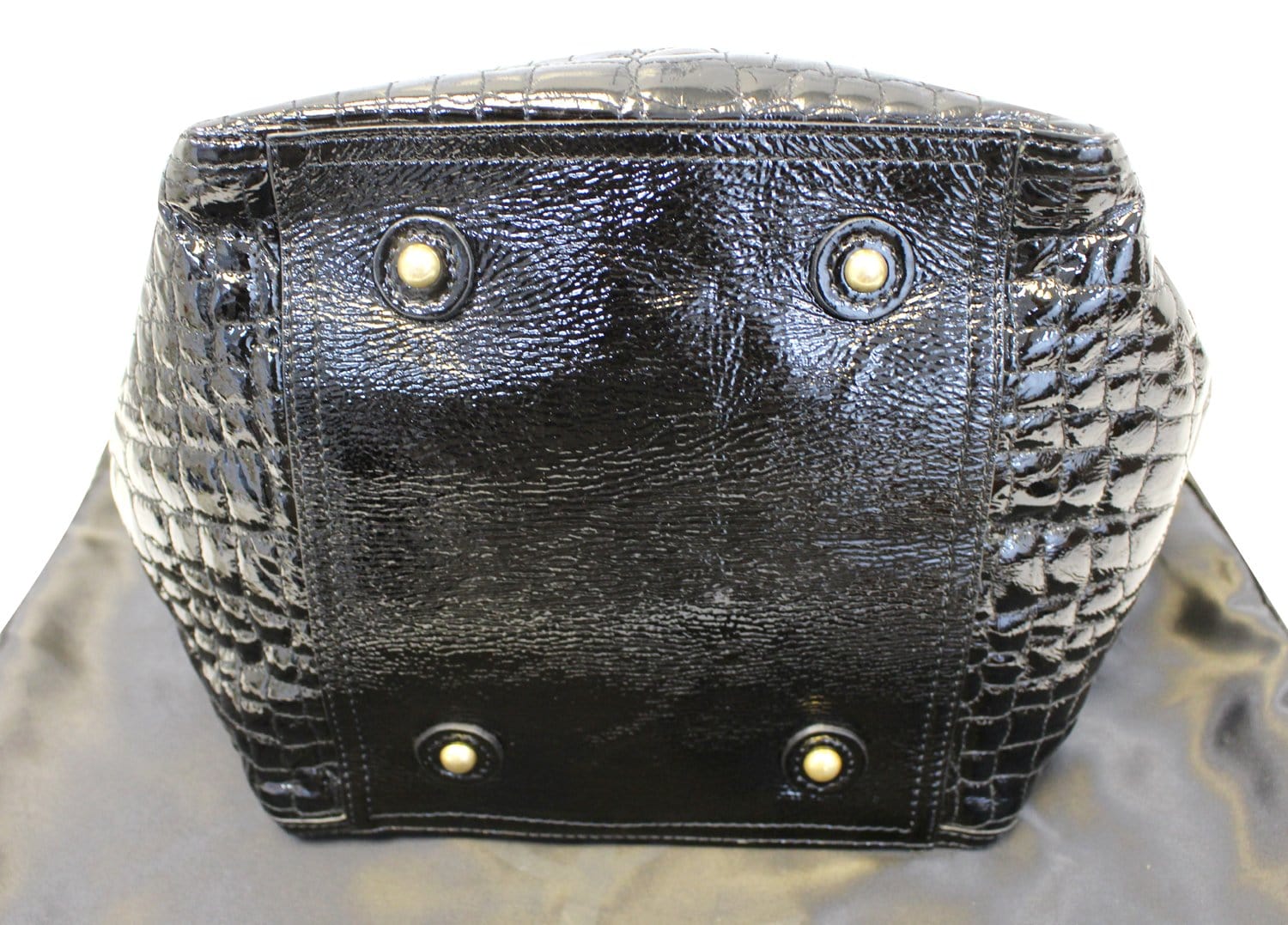 YVES SAINT LAURENT Black Patent Leather Downtown Medium Tote Bag - Las