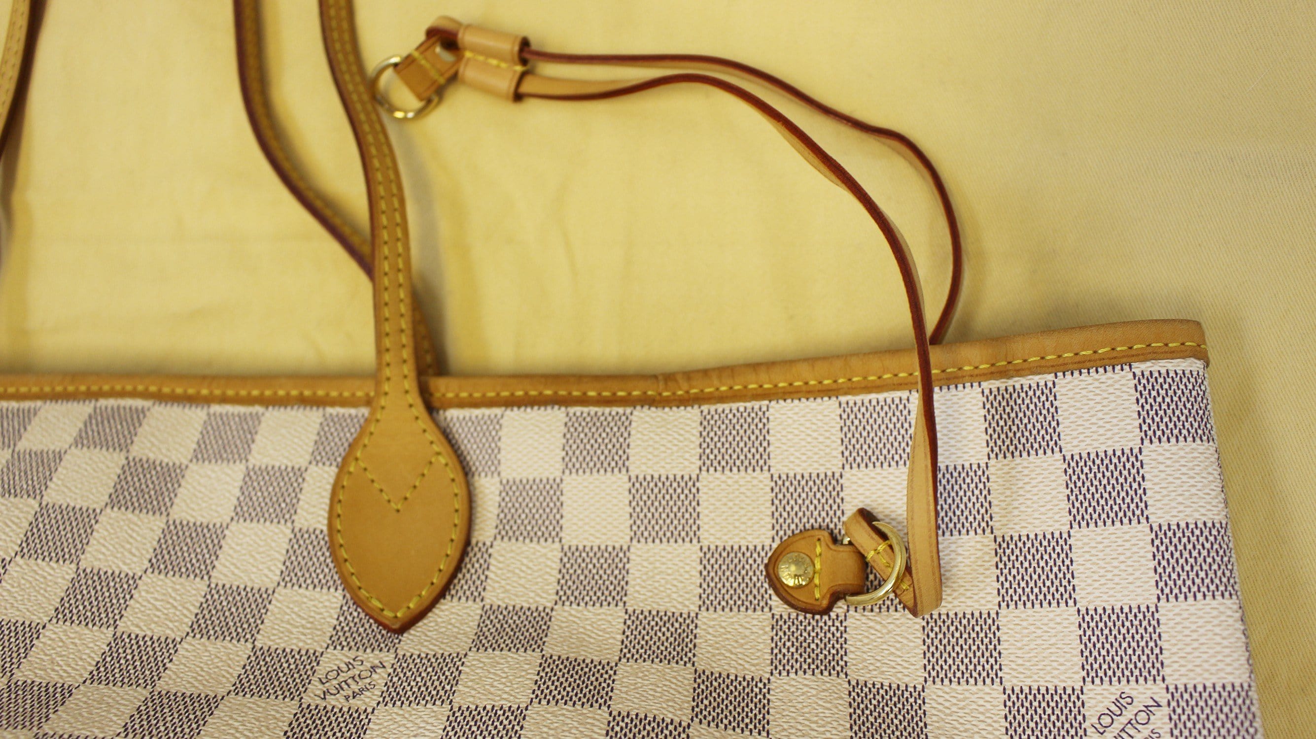 Louis Vuitton Damier Azur Neverfull PM - Neutrals Handle Bags, Handbags -  LOU798287