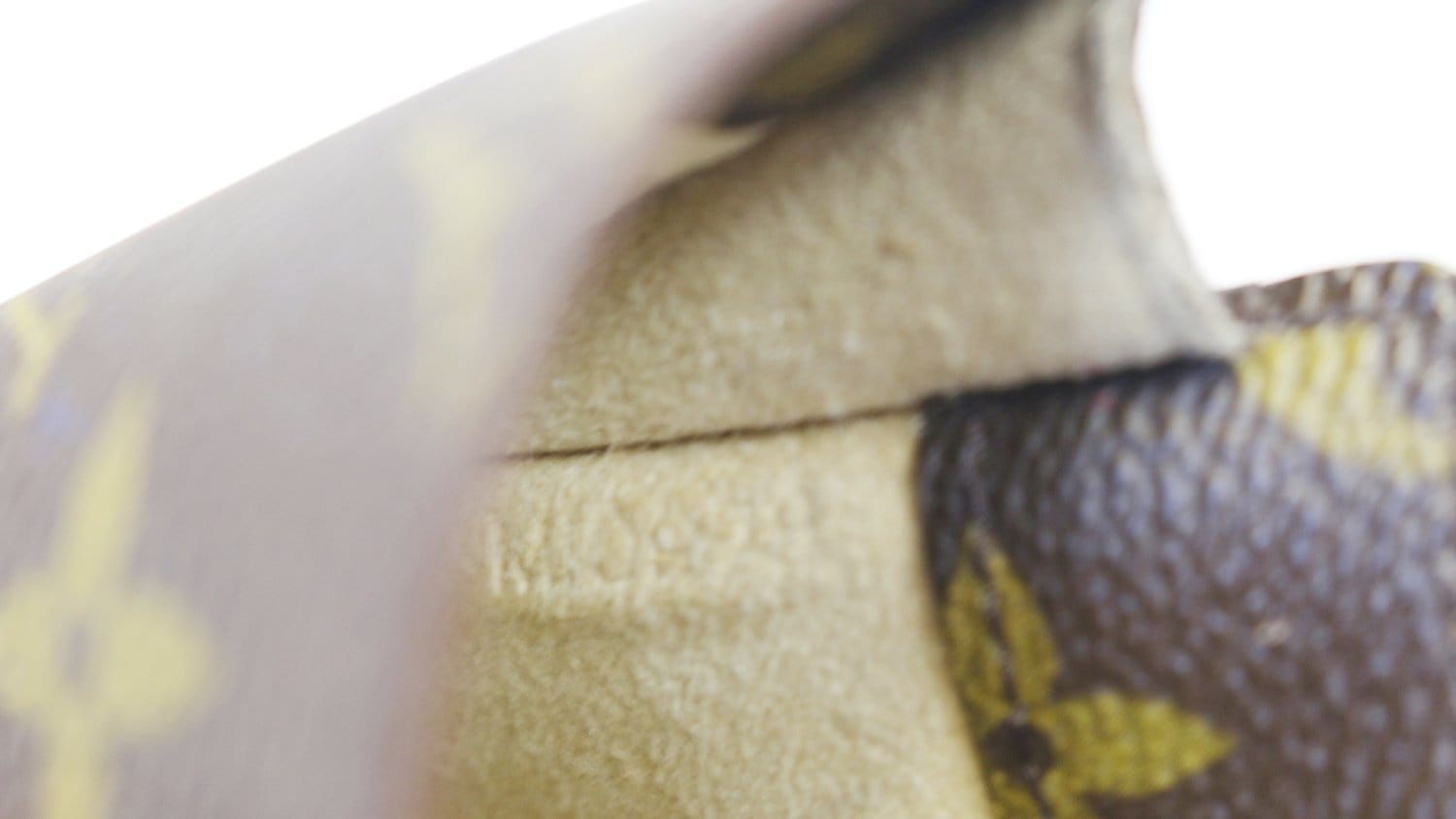 Louis Vuitton Monogram Etui a Lunettes Simple Eyeglass Case (SHG