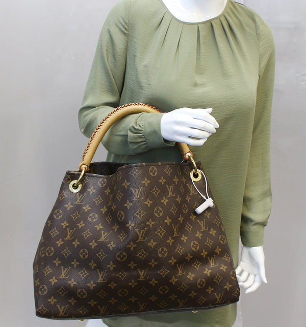 Louis Vuitton Artsy MM Monogram Canvas Tote Handbag for sale