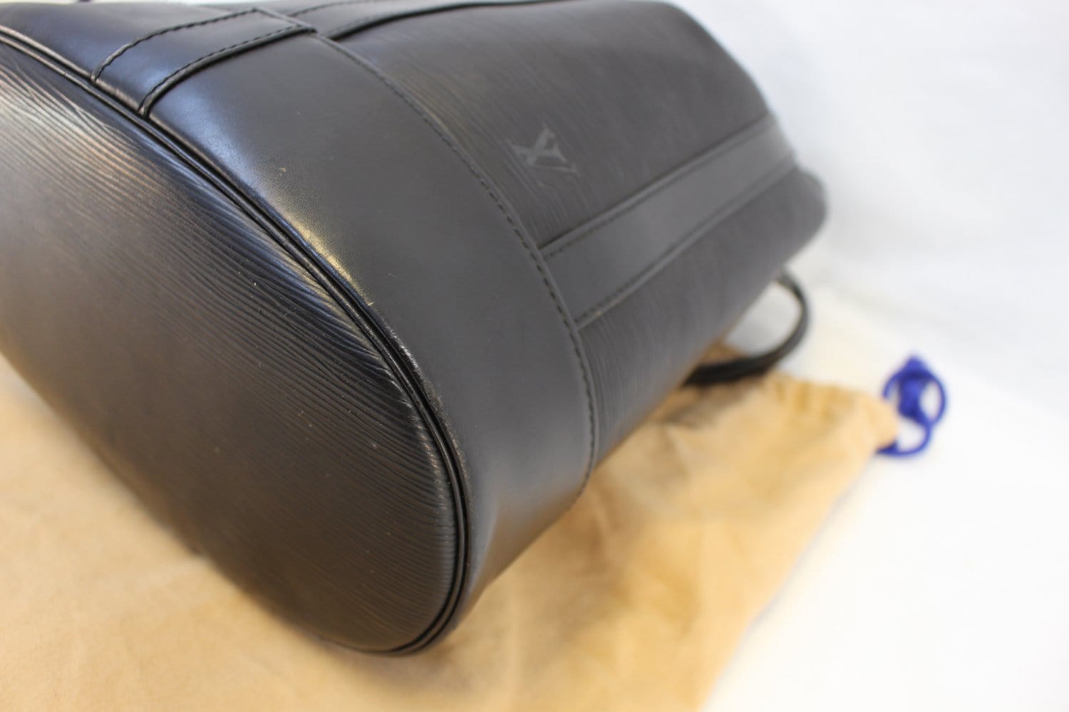 Louis Vuitton Vintage - Epi Randonnee GM Bag - Black - Leather and Epi  Leather Handbag - Luxury High Quality - Avvenice