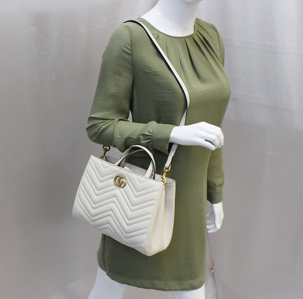 GUCCI GG Marmont small Matelassé Top Handle White Tote Bag 448054