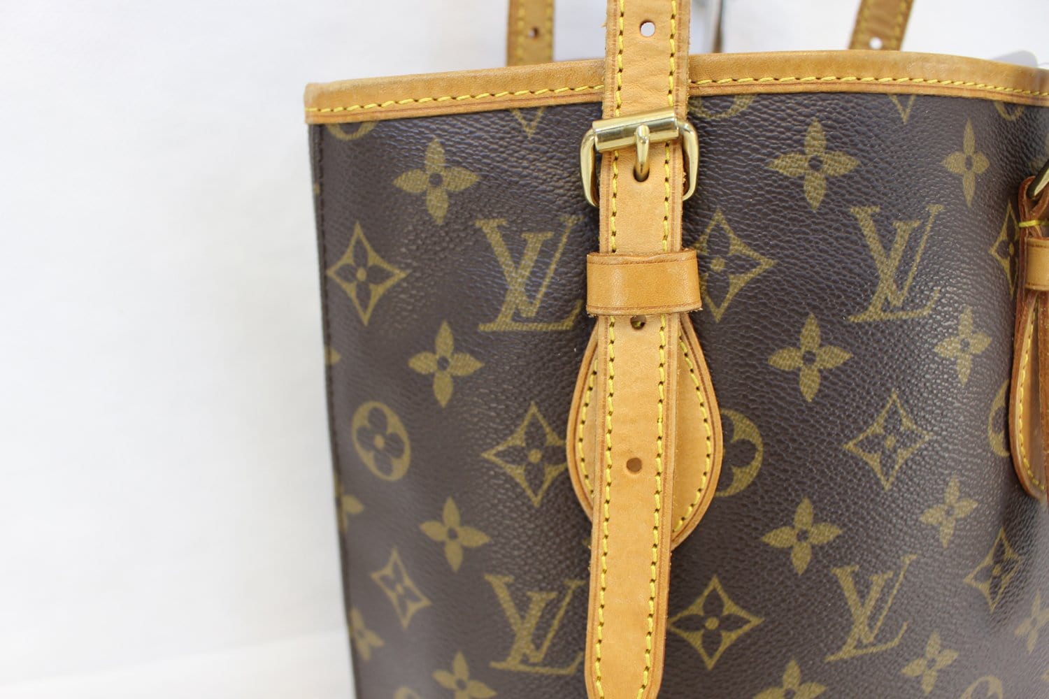 Authentic Louis Vuitton Monogram Bucket PM Shoulder Bag #15045