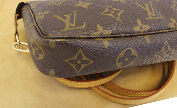 LOUIS VUITTON Monogram Pochette Accessoires Long Shoulder Pouch