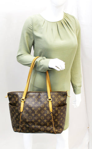 LOUIS VUITTON Monogram Canvas Totally MM Tote Brown Bag