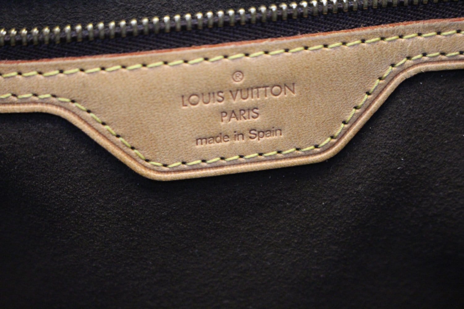 Louis Vuitton Vert Impression Monogram Vernis Wilshire MM Bag at 1stDibs