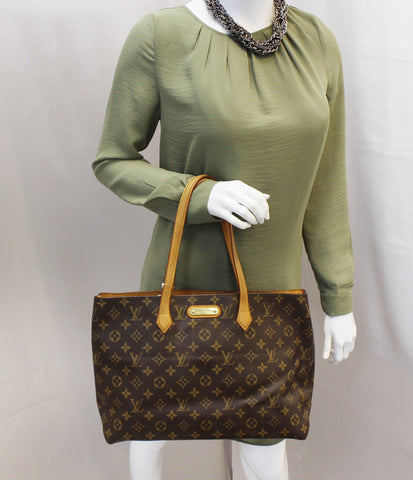 LOUIS VUITTON Monogram Canvas Wilshire MM Shoulder Bag