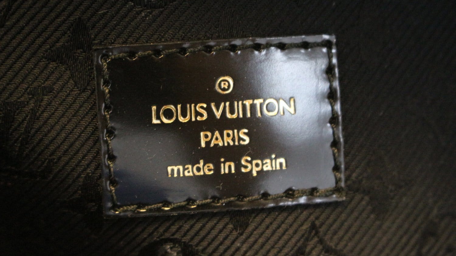Buy Louis Vuitton Suede High 'Peace Sign' - GO0124