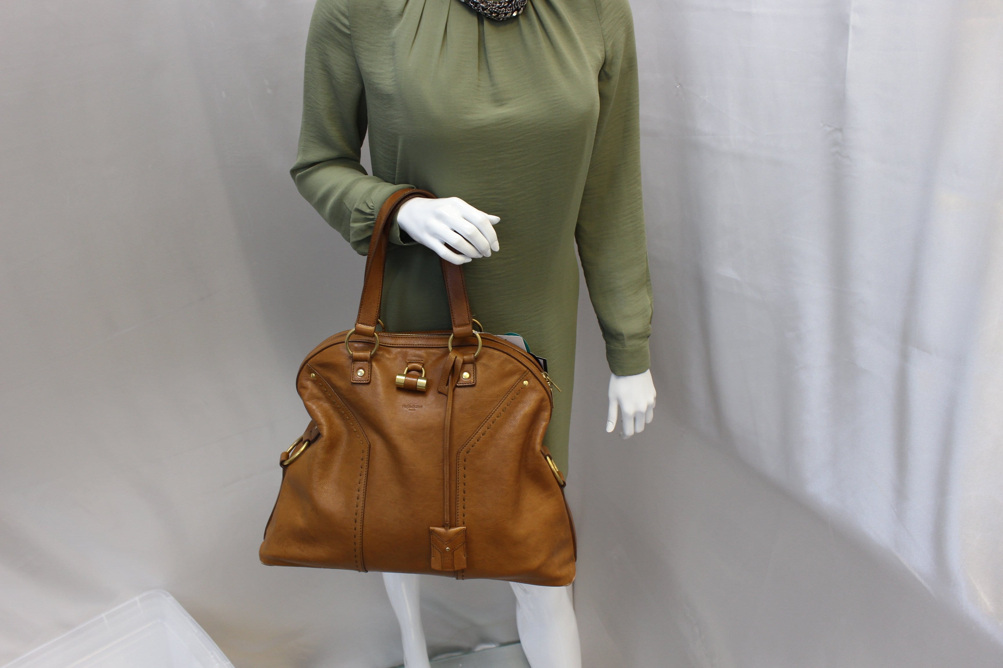 Authentic Yves Saint Laurent Tan Leather Muse 2 Two Satchel Handbag Bag