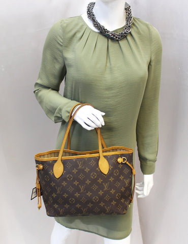 LOUIS VUITTON Monogram Canvas Neverfull PM Tote Shoulder Bag