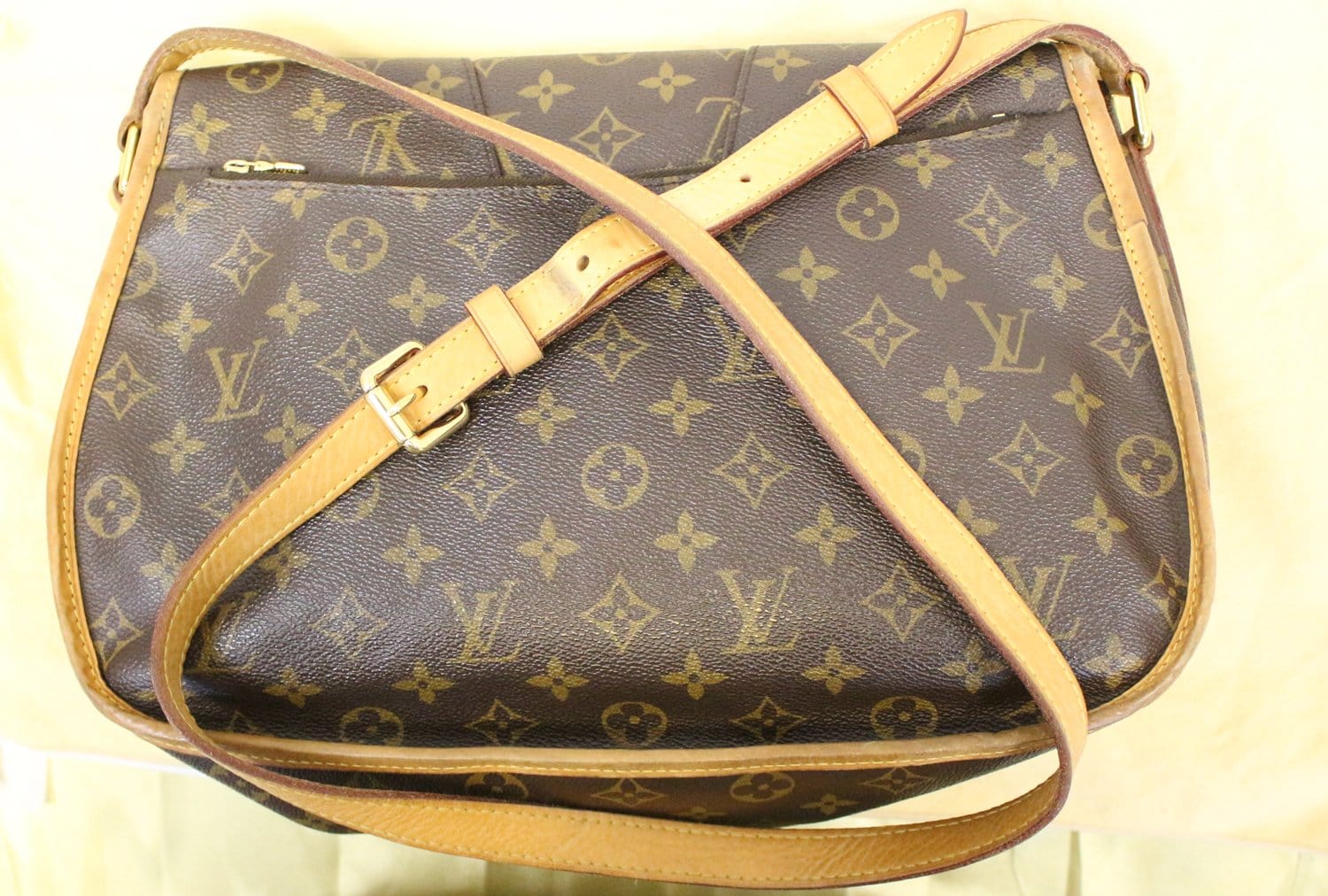 Louis Vuitton Menilmontant MM Messenger Bag Louis Vuitton