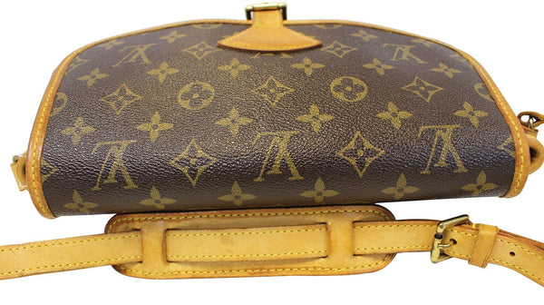 LOUIS VUITTON Monogram Canvas Sologne Messenger Bag