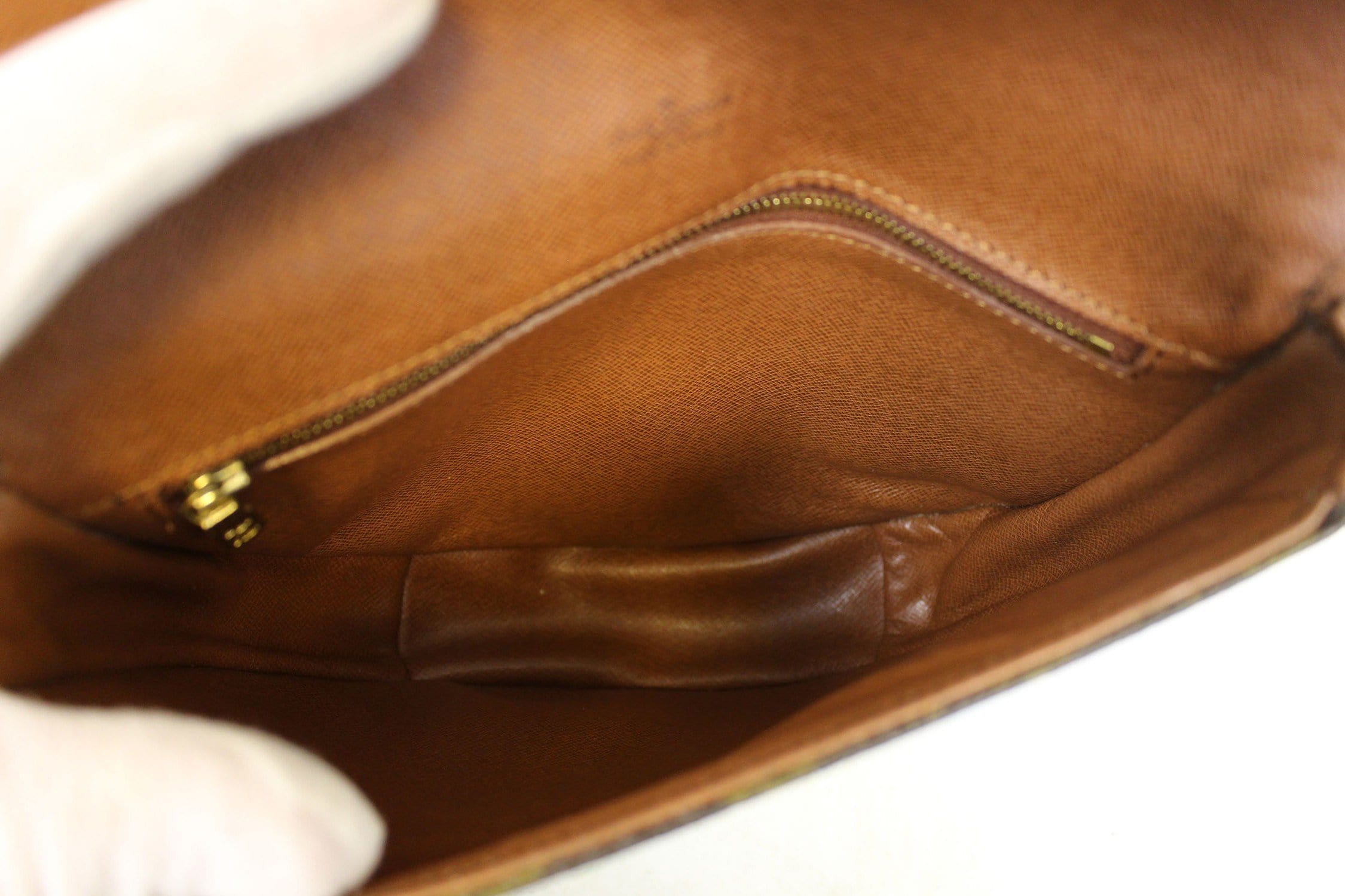 Buy Louis Vuitton Flore Chantilly Handbag Perforated 2188002