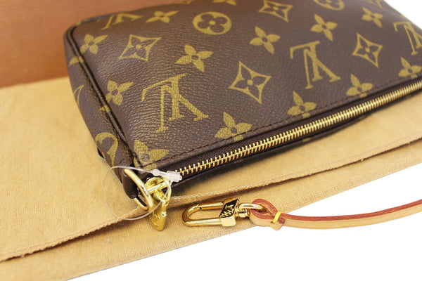 LOUIS VUITTON Monogram Canvas Pochette Accessoires Pouch