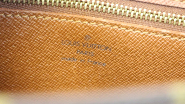 LOUIS VUITTON Monogram Canvas Saint Cloud GM Crossbody Bag