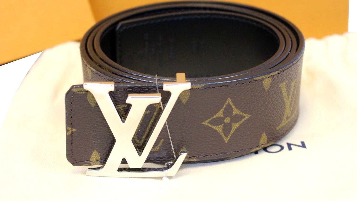 LV Initiales Reversible Monogram/Leather Belt
