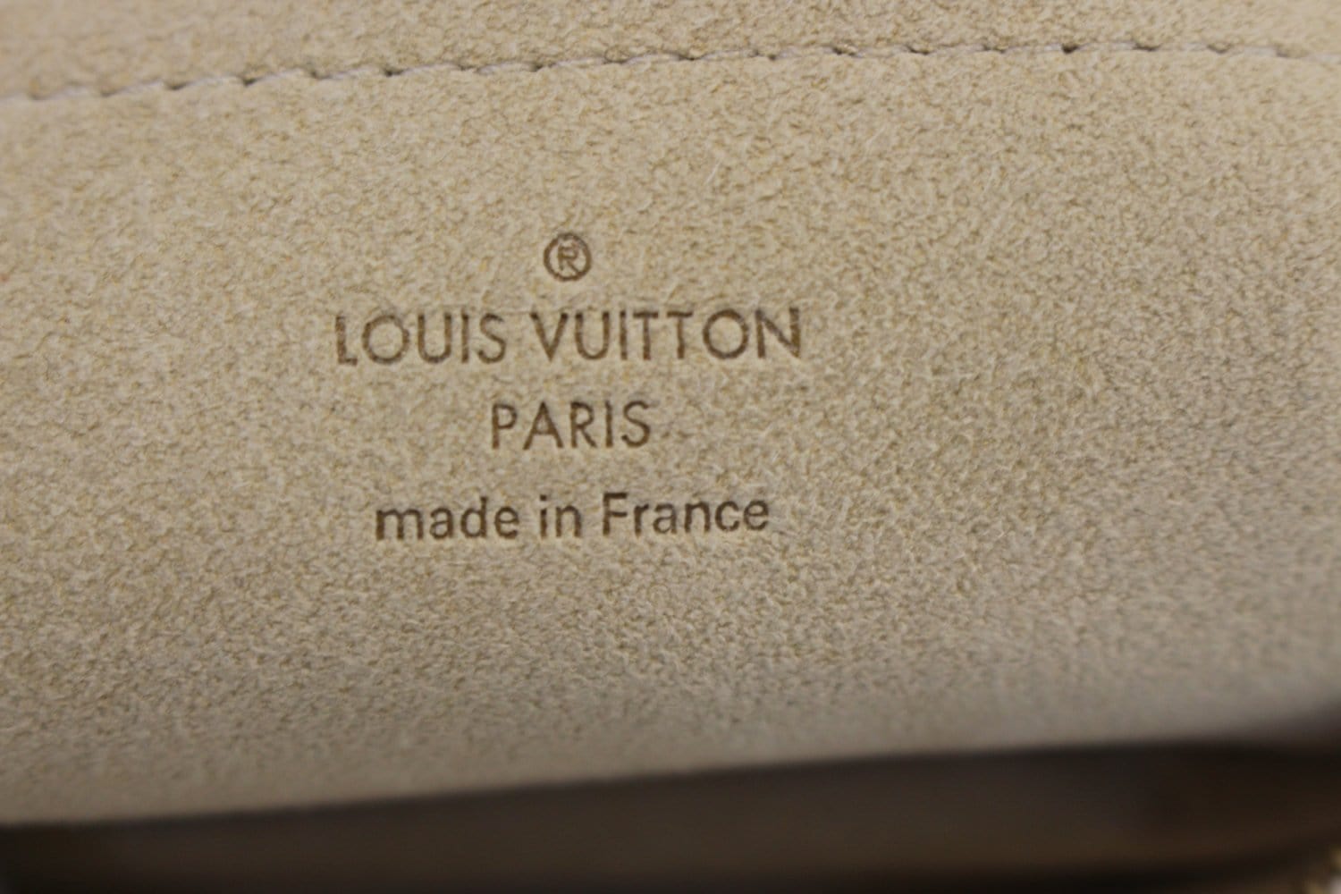 LOUIS VUITTON Milla Clutch with a leather strap,Pochette Milla MM Damier  Azur 