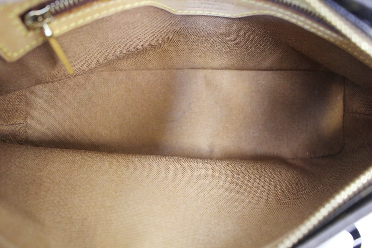Louis Vuitton 2002 Pre-Owned Trotteur Shoulder Bag - Brown for Women