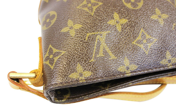 LOUIS VUITTON Monogram Trotteur Crossbody Bag