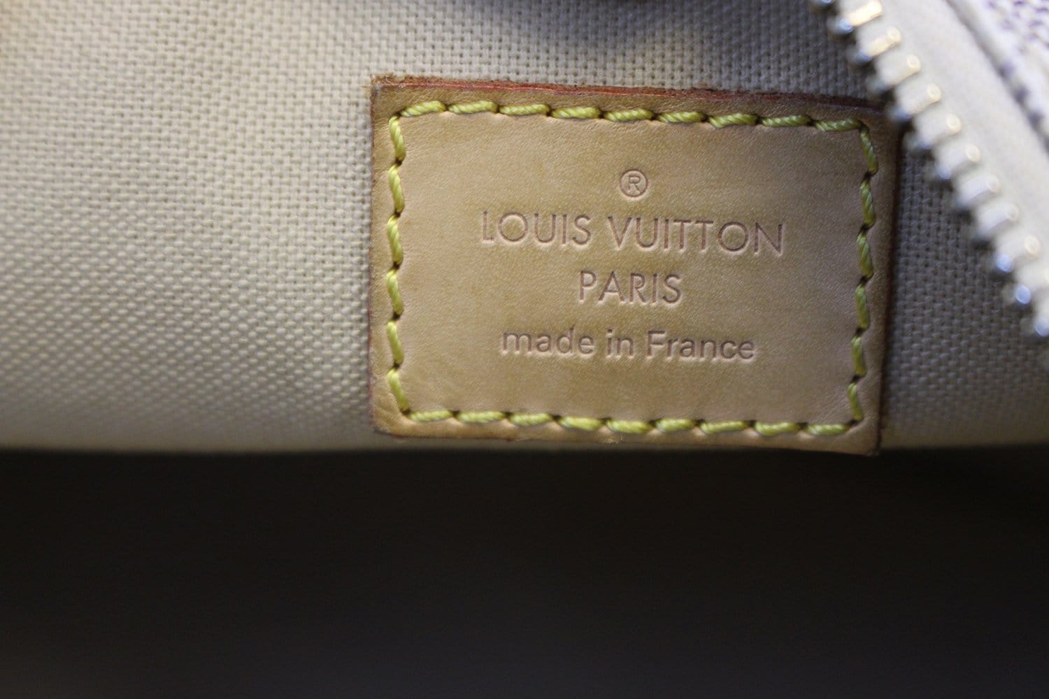  Louis Vuitton, Pre-Loved Damier Azur Pochette Bosphore