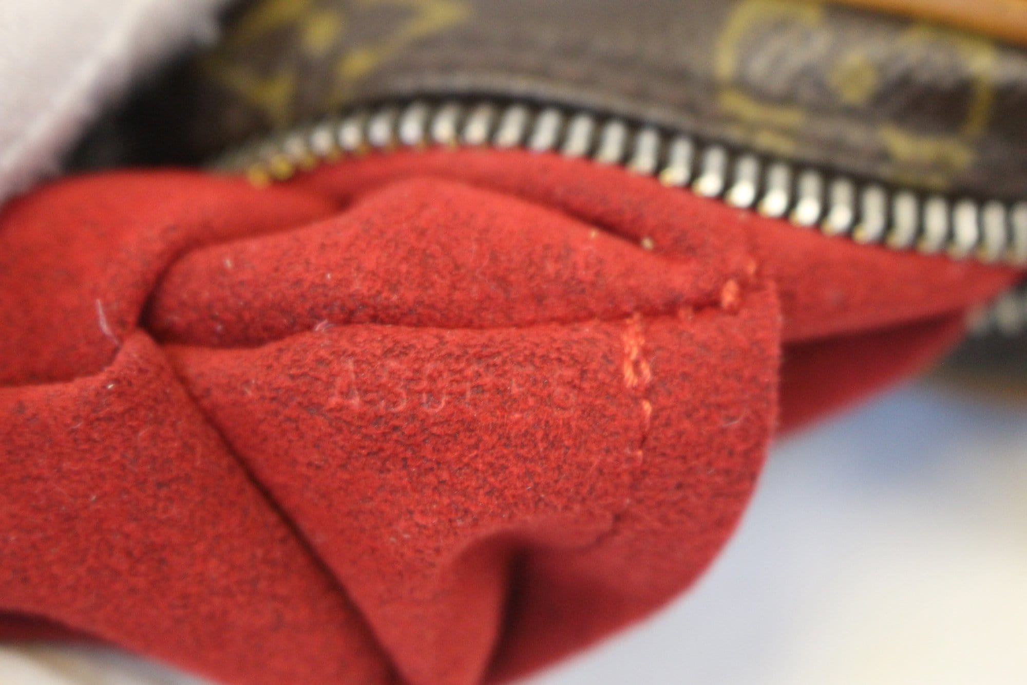 sold🙏 #Louis Vuitton monogram croissant shoulder bag Bundle bag Material  leather n canvas Condition 8/10 Rm4xx