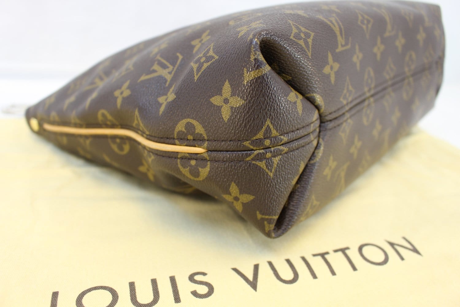 $2000 Louis Vuitton Monogram Canvas Classic Logo Sully MM Shoulder Bag  Purse - Lust4Labels