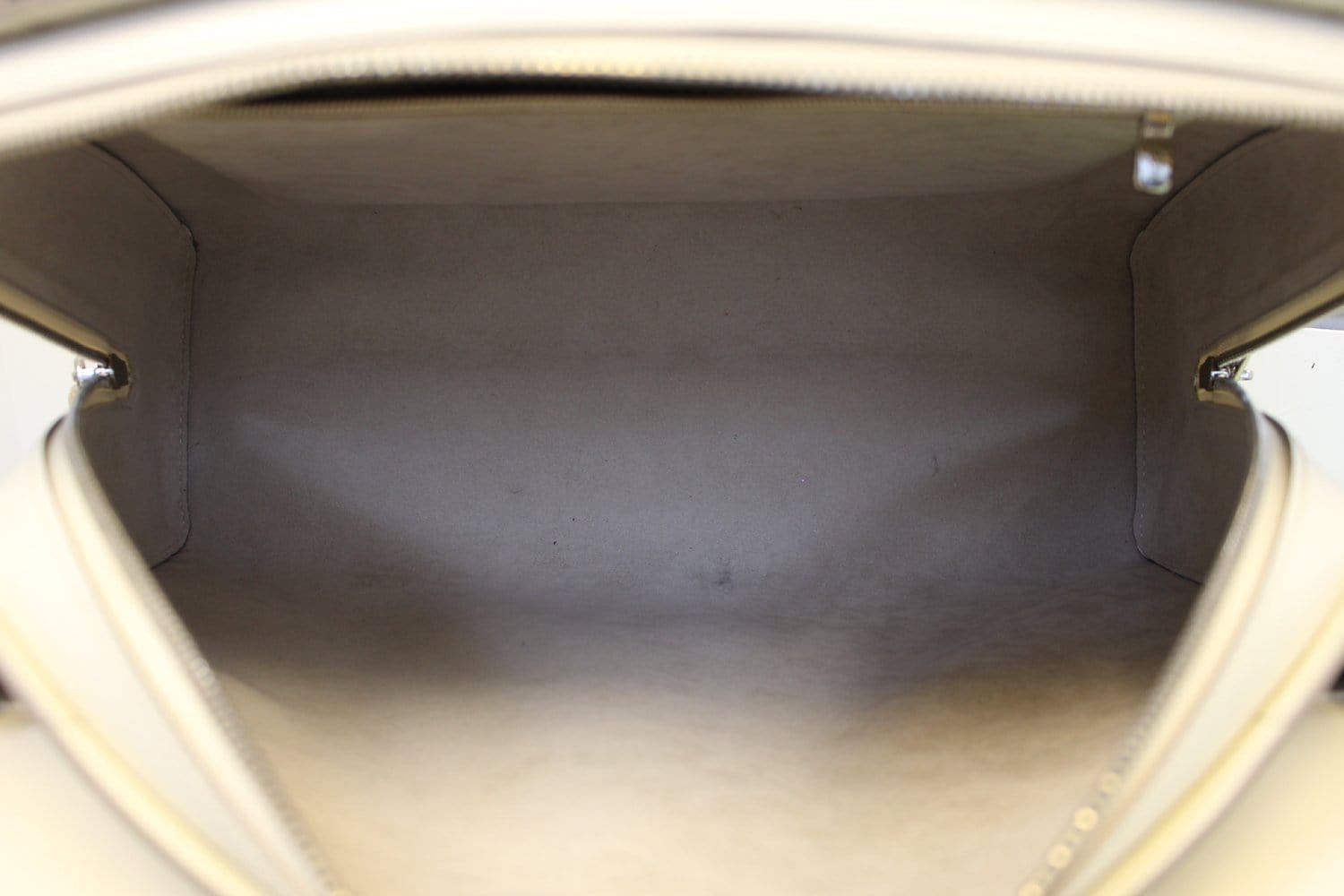Louis Vuitton Epi Pont-Neuf GM - Neutrals Handle Bags, Handbags