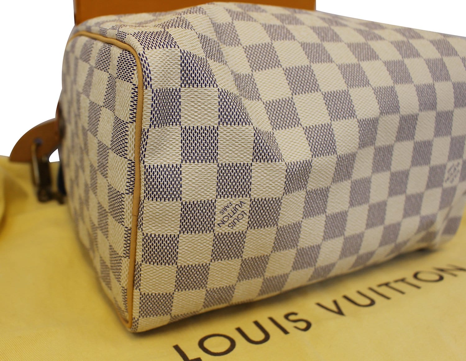 LV Speedy Bandoulière 25 Damier Azur review, what's in my bag