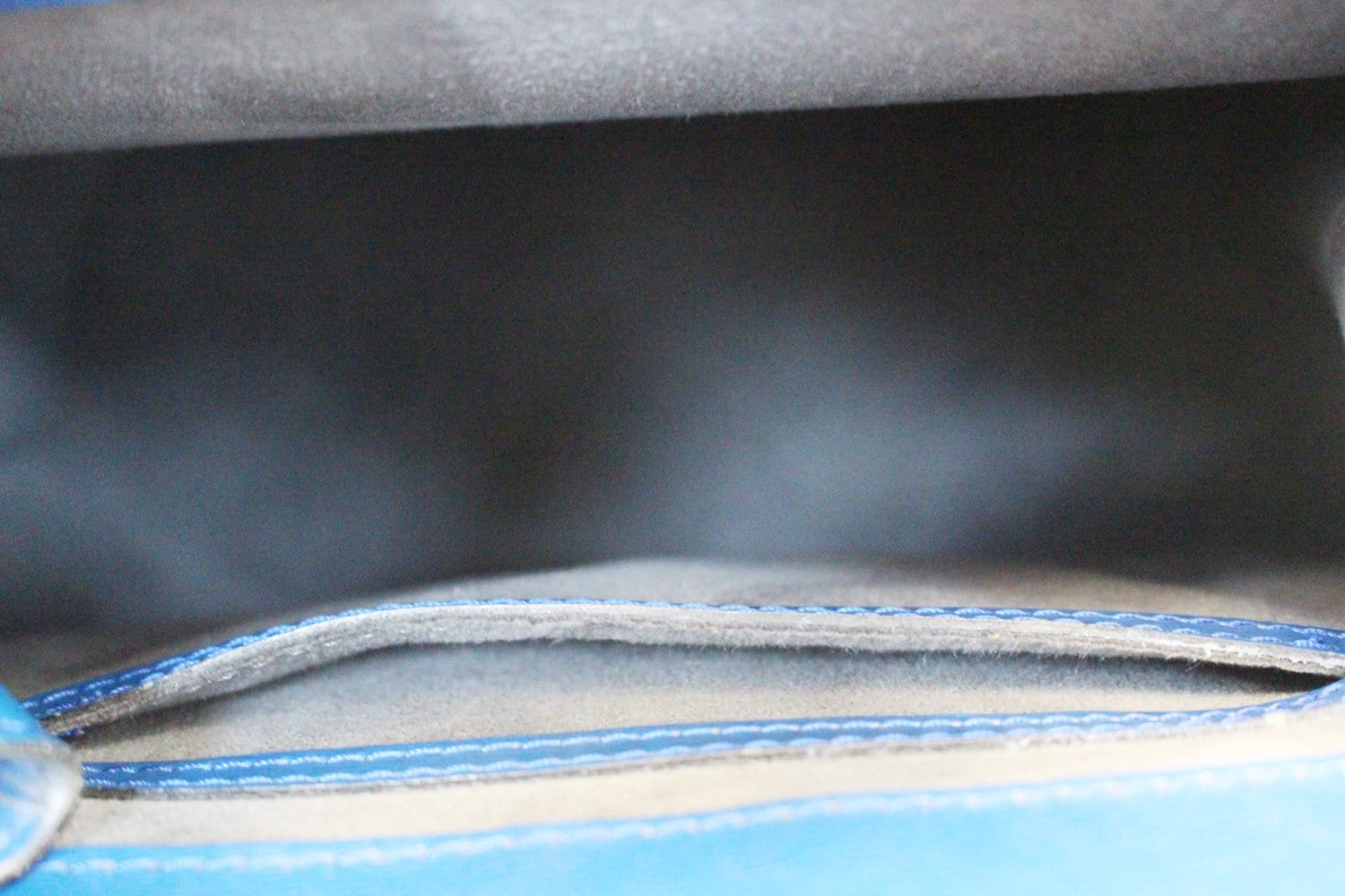 Néonoé leather handbag Louis Vuitton Blue in Leather - 21141926