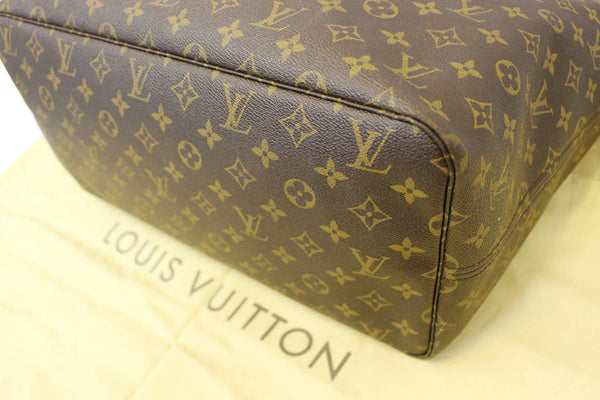 LOUIS VUITTON Monogram Canvas Neverfull GM Shoulder Bag