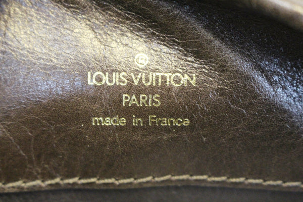 Louis Vuitton Musette Monogram Taupe Shoulder Bag - lv logo