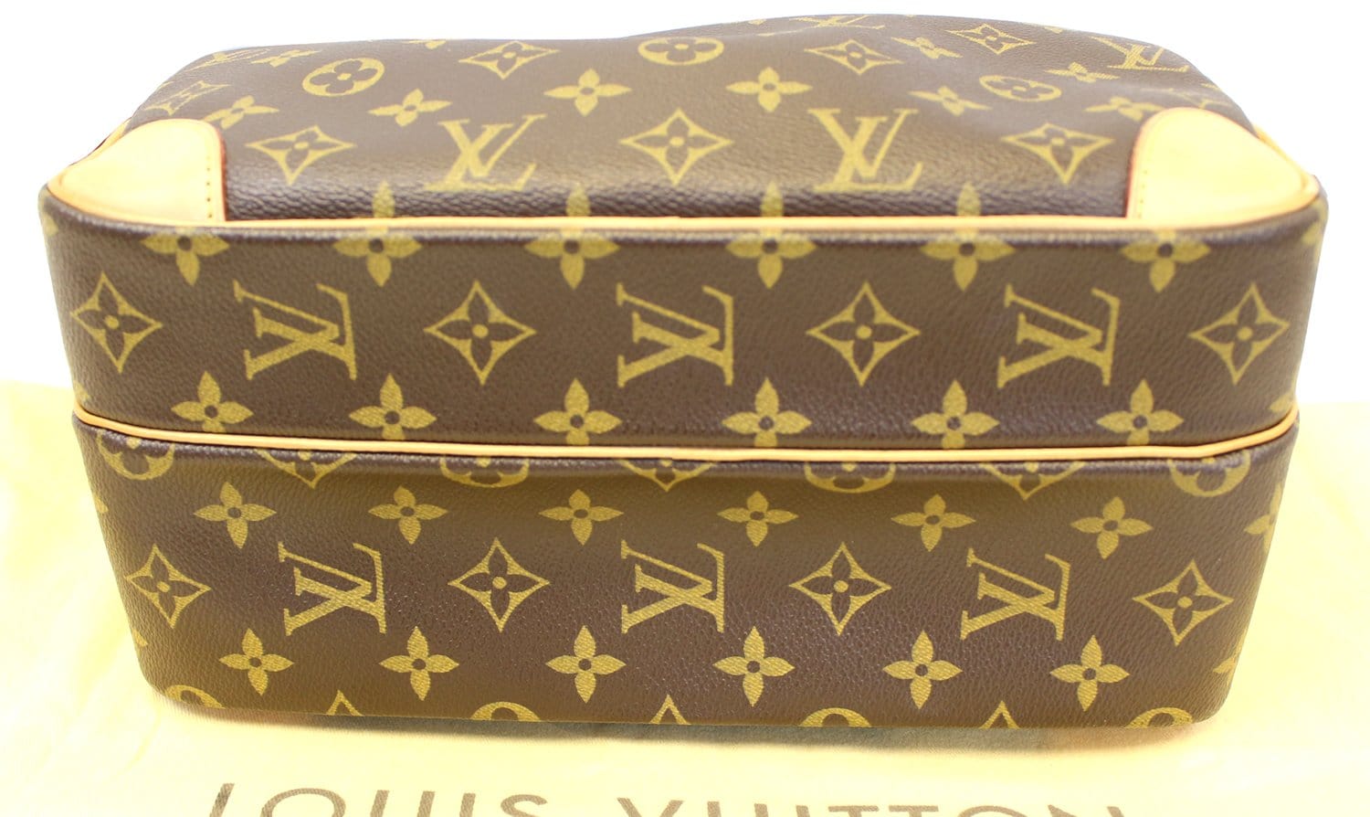 Louis Vuitton Nile Monogram Canvas Shoulder Crossbody Bag TT2989