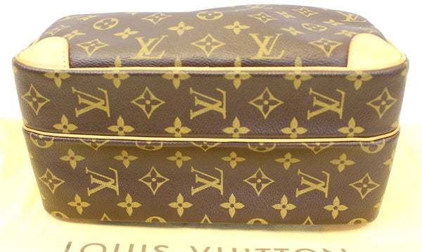 LOUIS VUITTON Monogram Canvas Nile Crossbody Bag