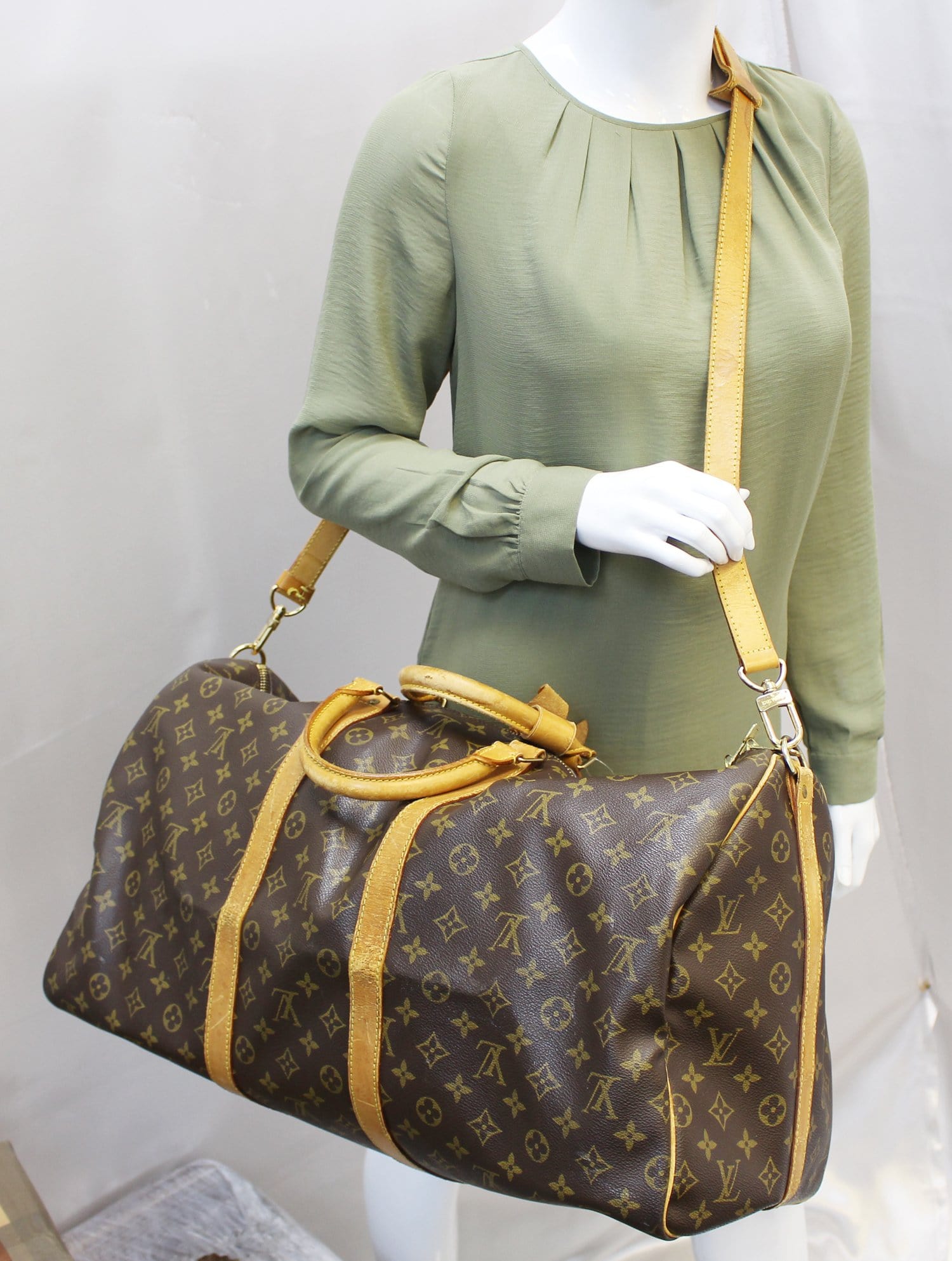 Vintage 1994 Louis Vuitton Boston Bandouliere 45 Duffle Bag With Shoulder  Strap - Harrington & Co.