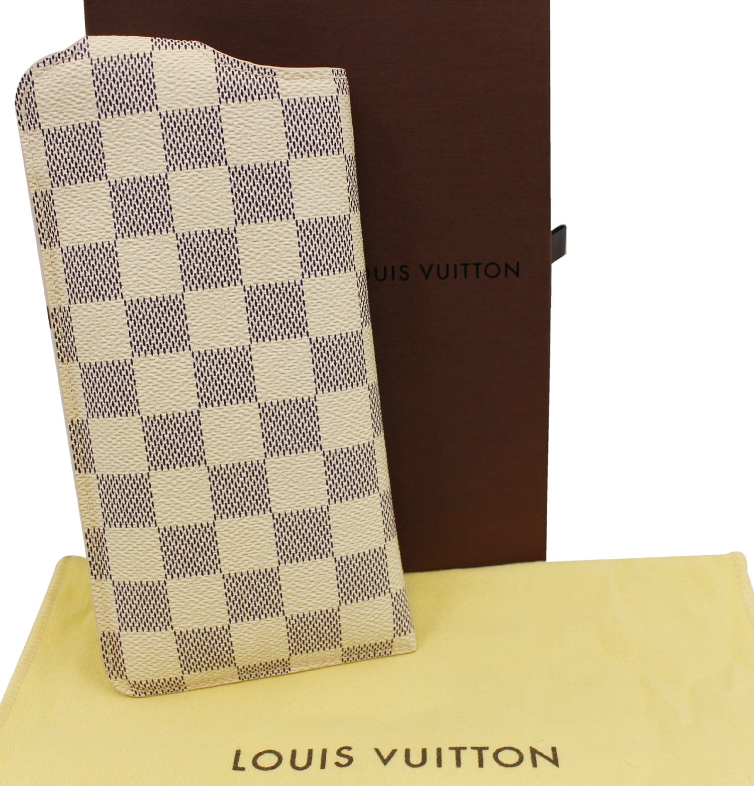 Louis Vuitton Etui Lunette MM