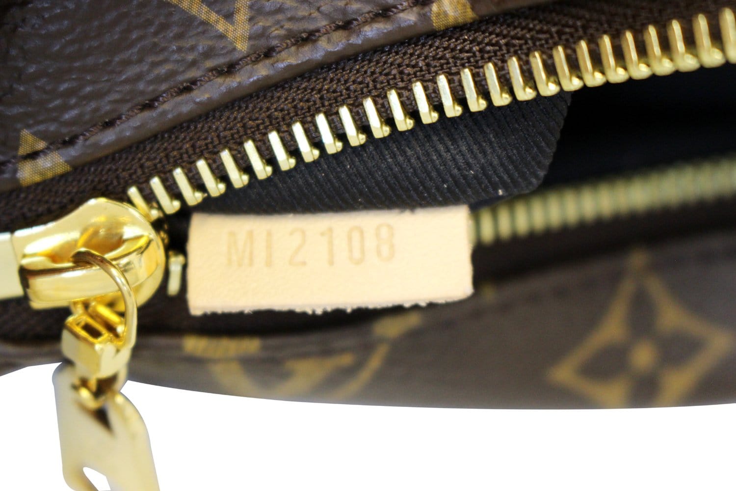 Louis Vuitton Monogram Canvas Bumbag MM Belt Bag