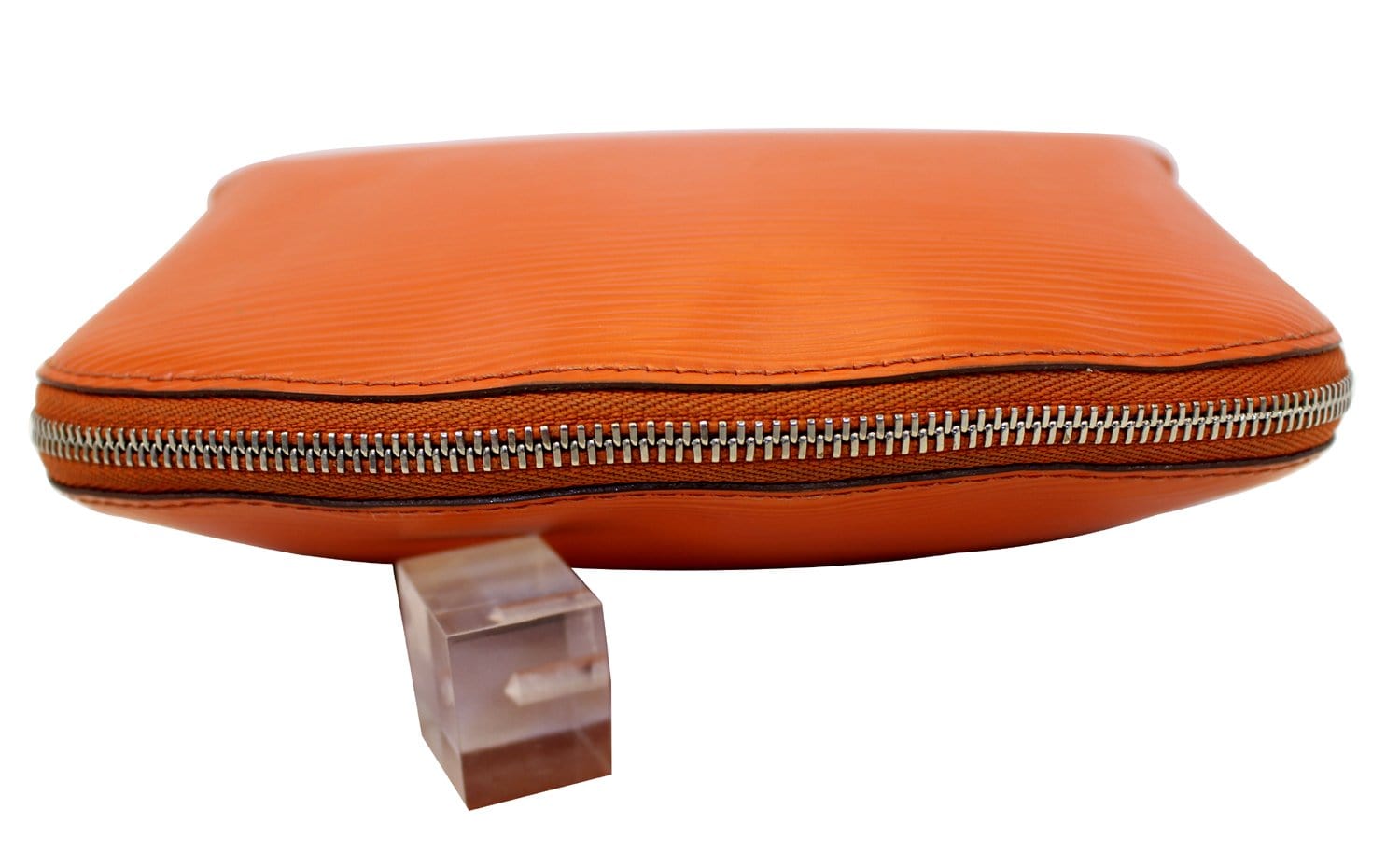 Sold at Auction: Fiocchi Italy Epi Leather Orange Pouch Bag