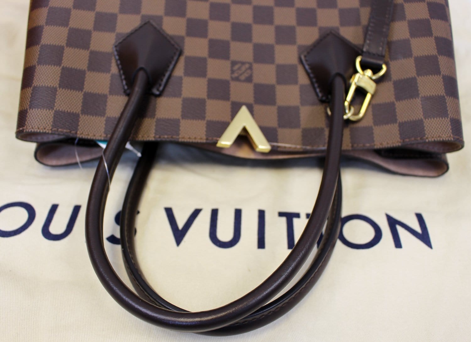 Louis Vuitton Kensington Damier Ebene 2018 Size 33.5x14.5x26.5cm with Bag,  Strap, Dustbag and Paperbag Harga 15.000.000 #lvkensington