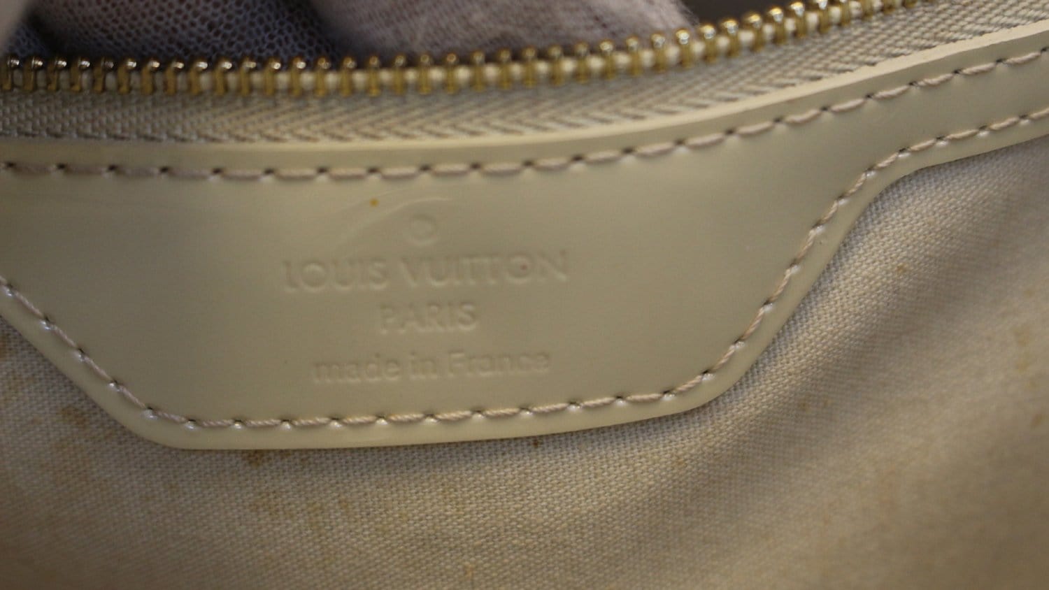 Louis Vuitton Vert Impression Monogram Vernis Wilshire MM Bag