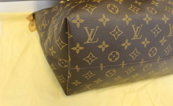 LOUIS VUITTON Monogram canvas Iena MM Shoulder Bag