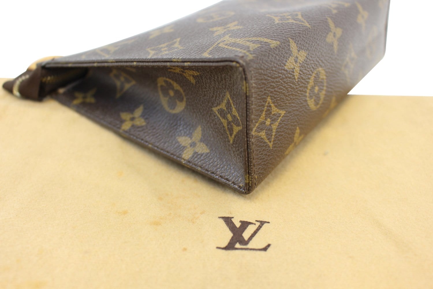 LOUIS VUITTON Monogram Poche Toilette 19 Cosmetics Pouch