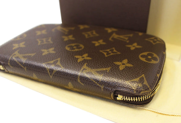 LOUIS VUITTON Monogram Compact Zippy Wallet