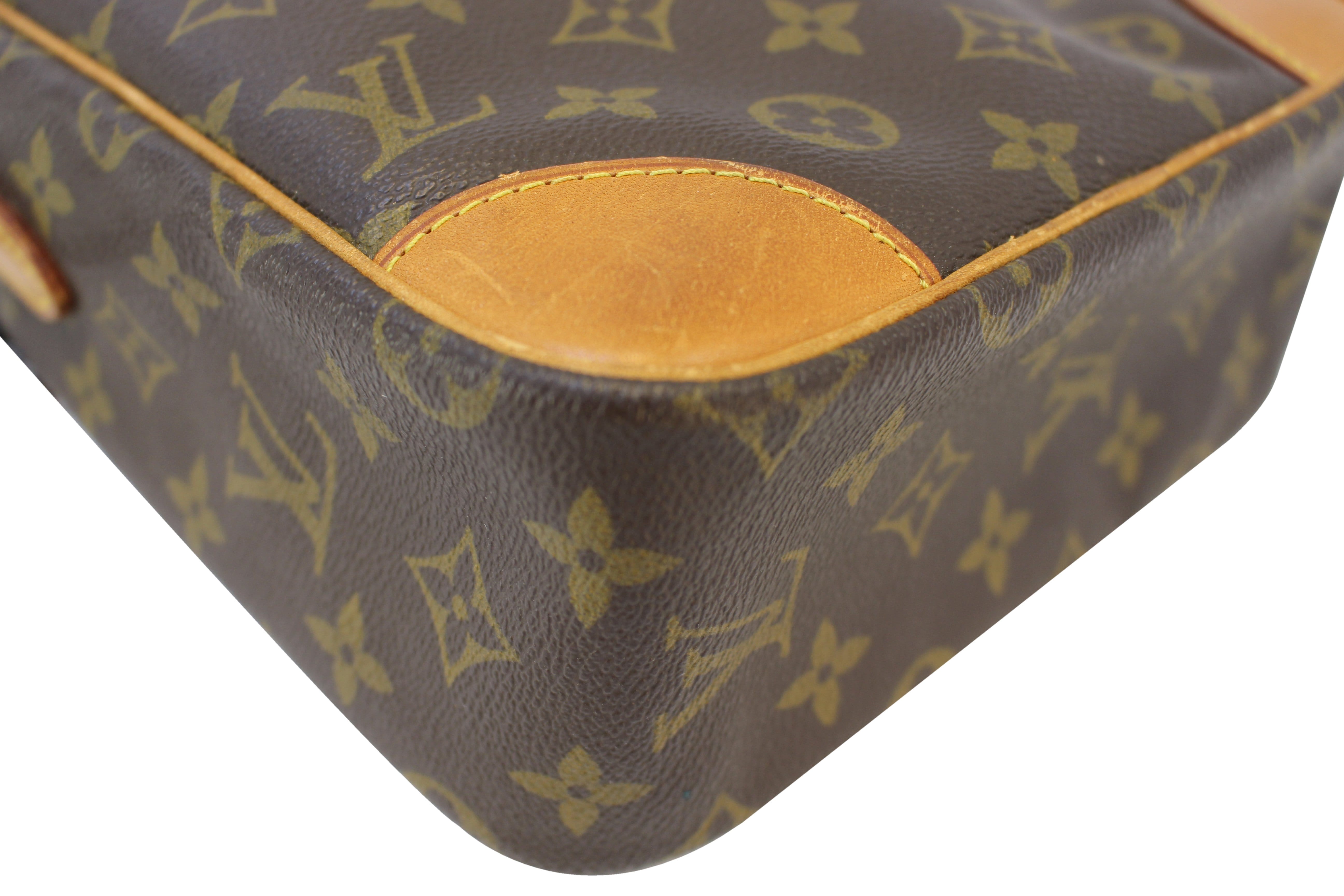 Louis Vuitton Monogram Danube Crossbody Bag – The Don's Luxury Goods