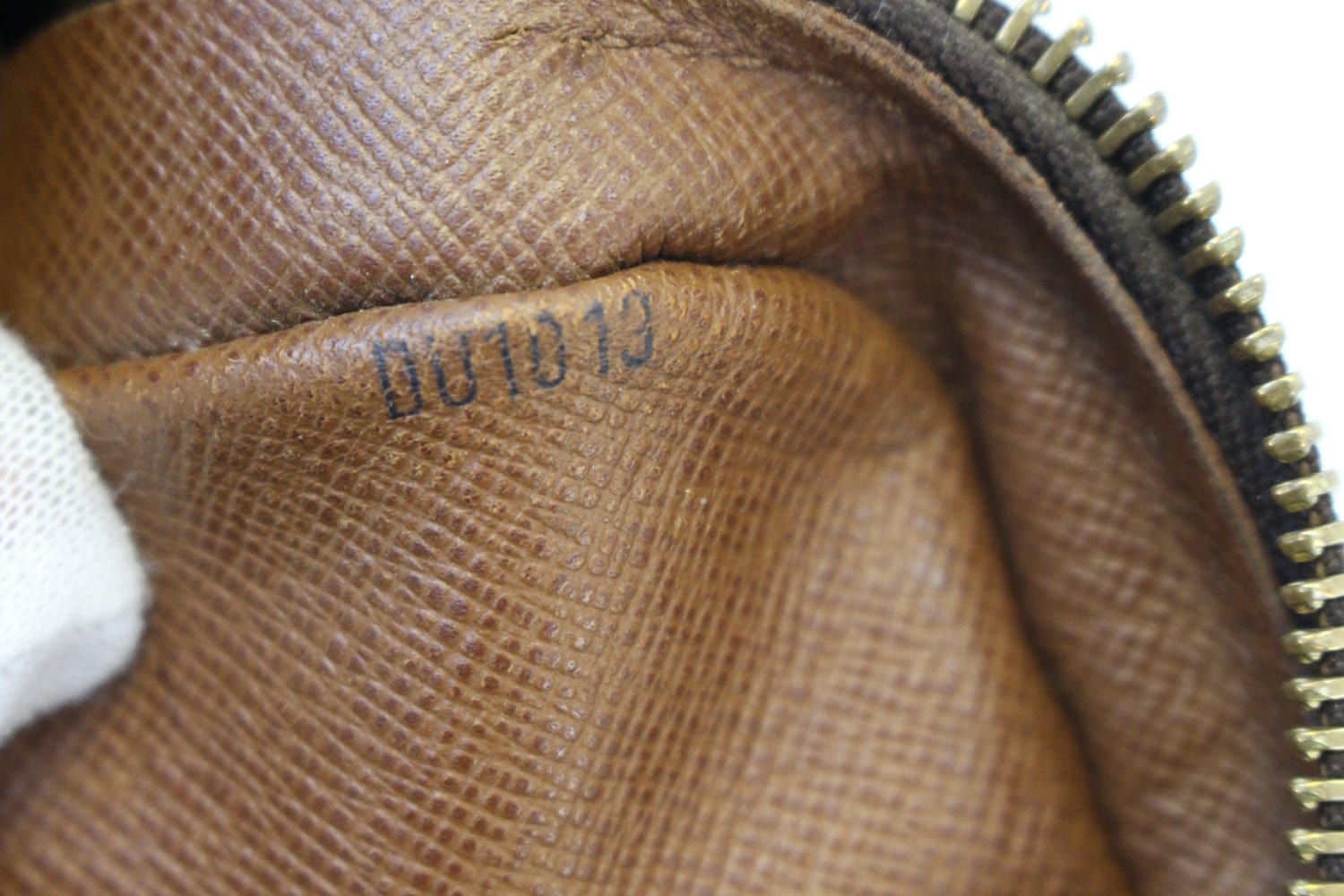 Louis Vuitton, Bags, Authenticity Guarantee Louis Vuitton Pochette Marly  Bandouliere M5828 Monogram